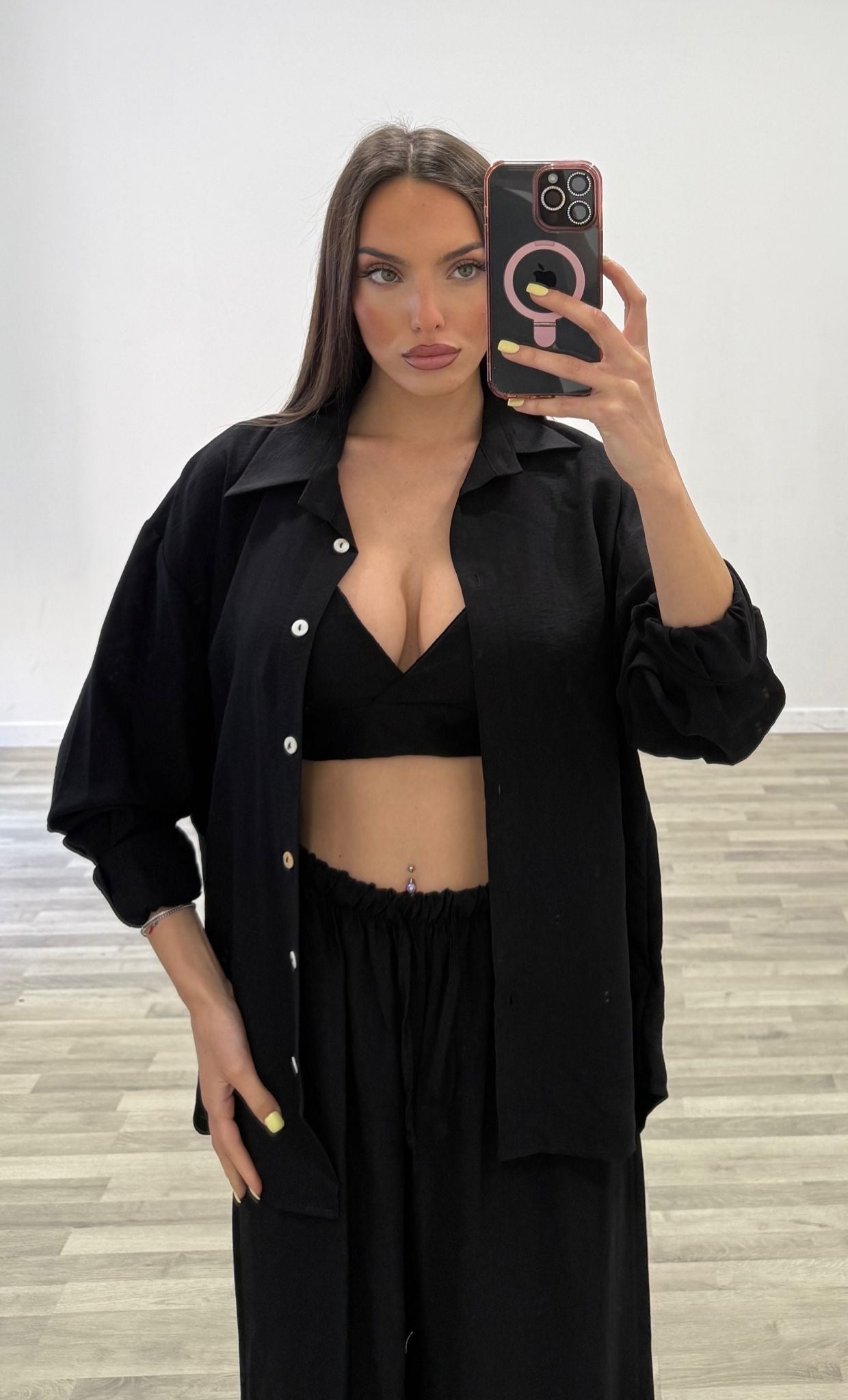 completo camicia top e pantalone