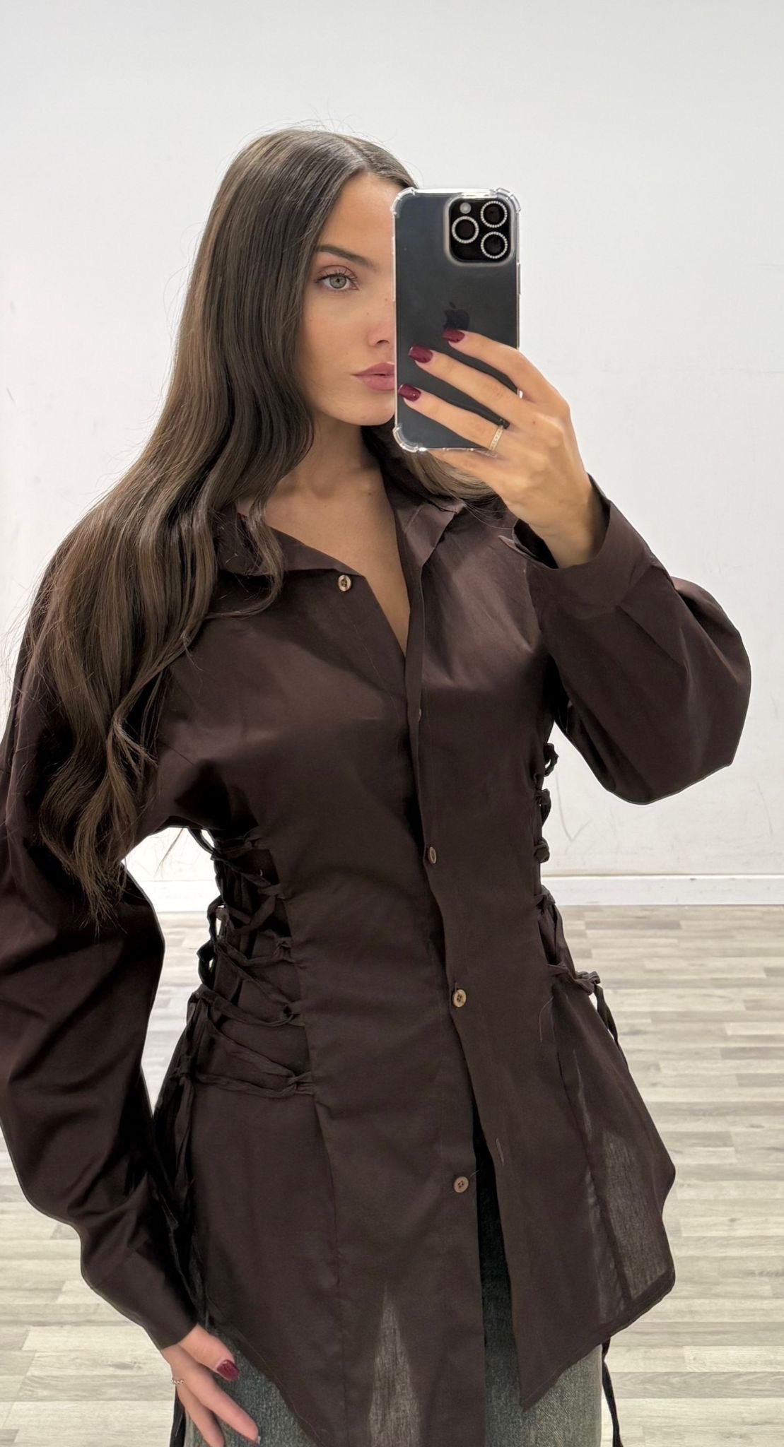 camicia lunga con lacci laterali