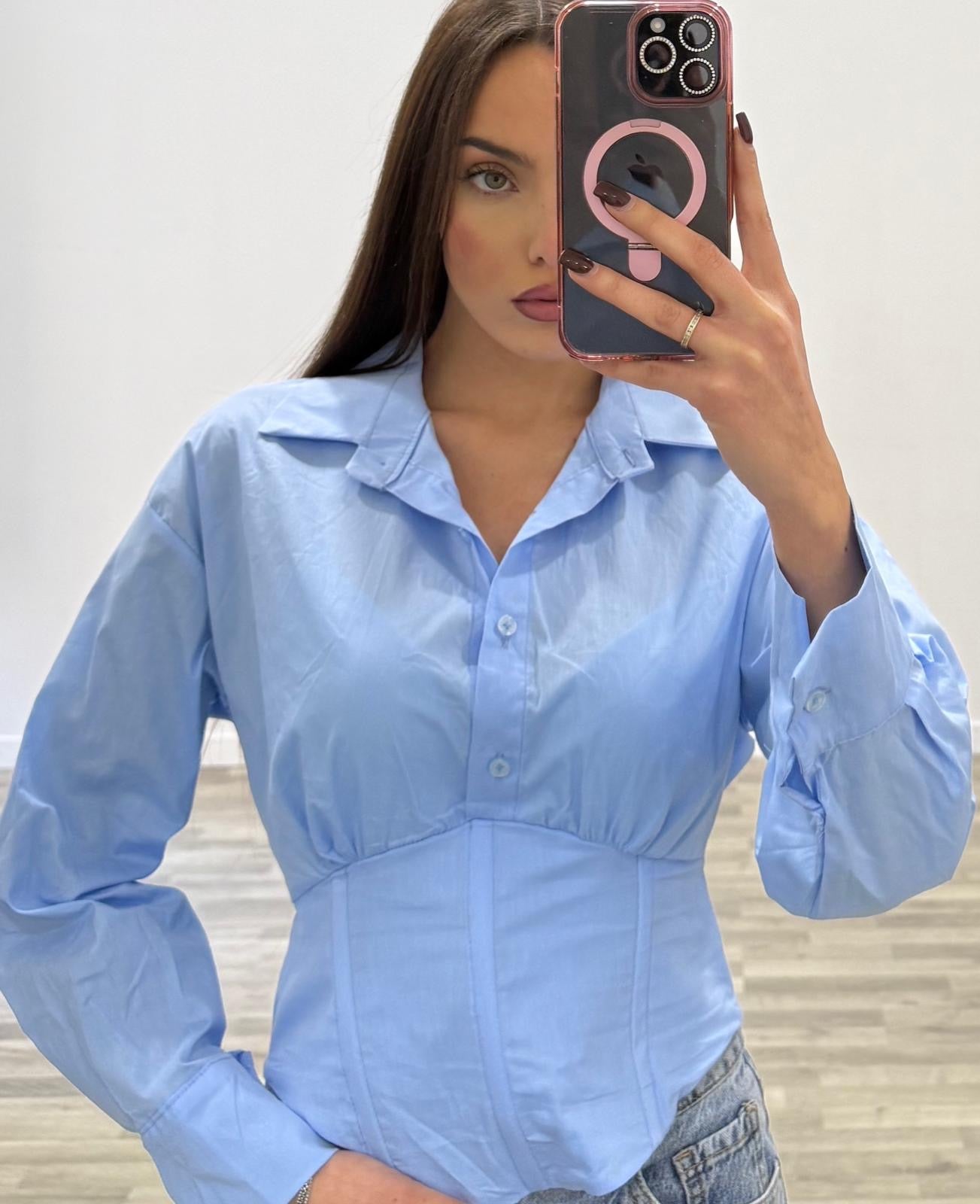 camicia corta con lacci dietro