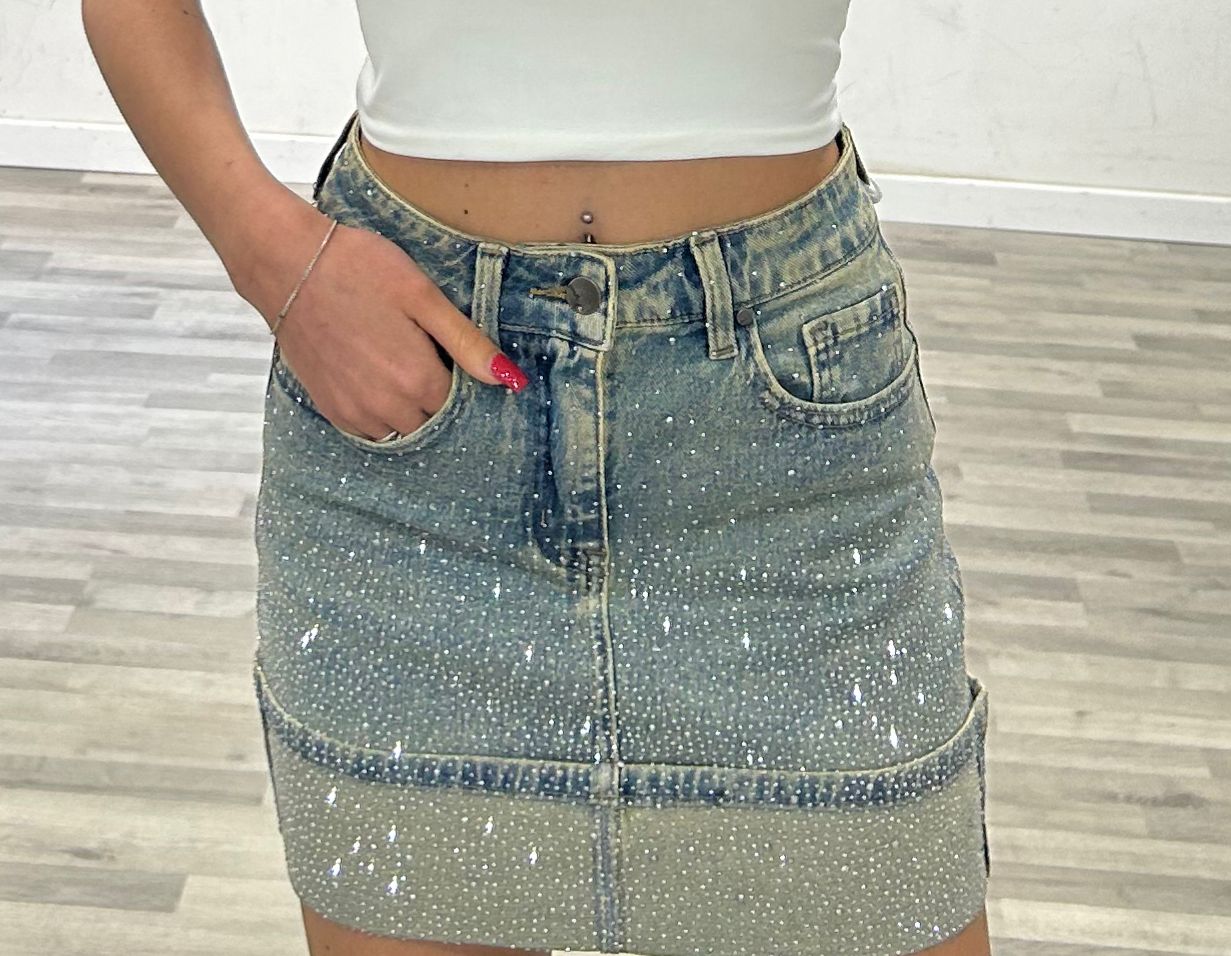 gonna di jeans sabbiata con brillantini