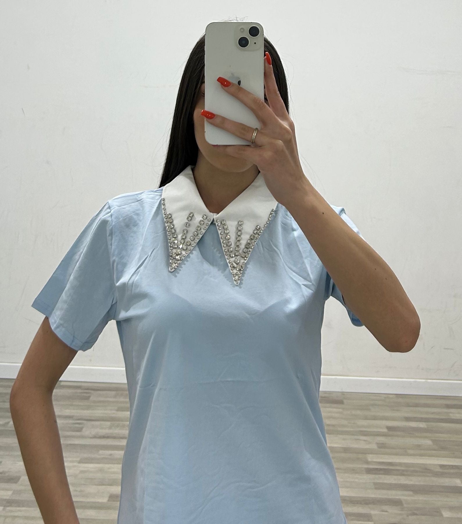 polo con collo di strass