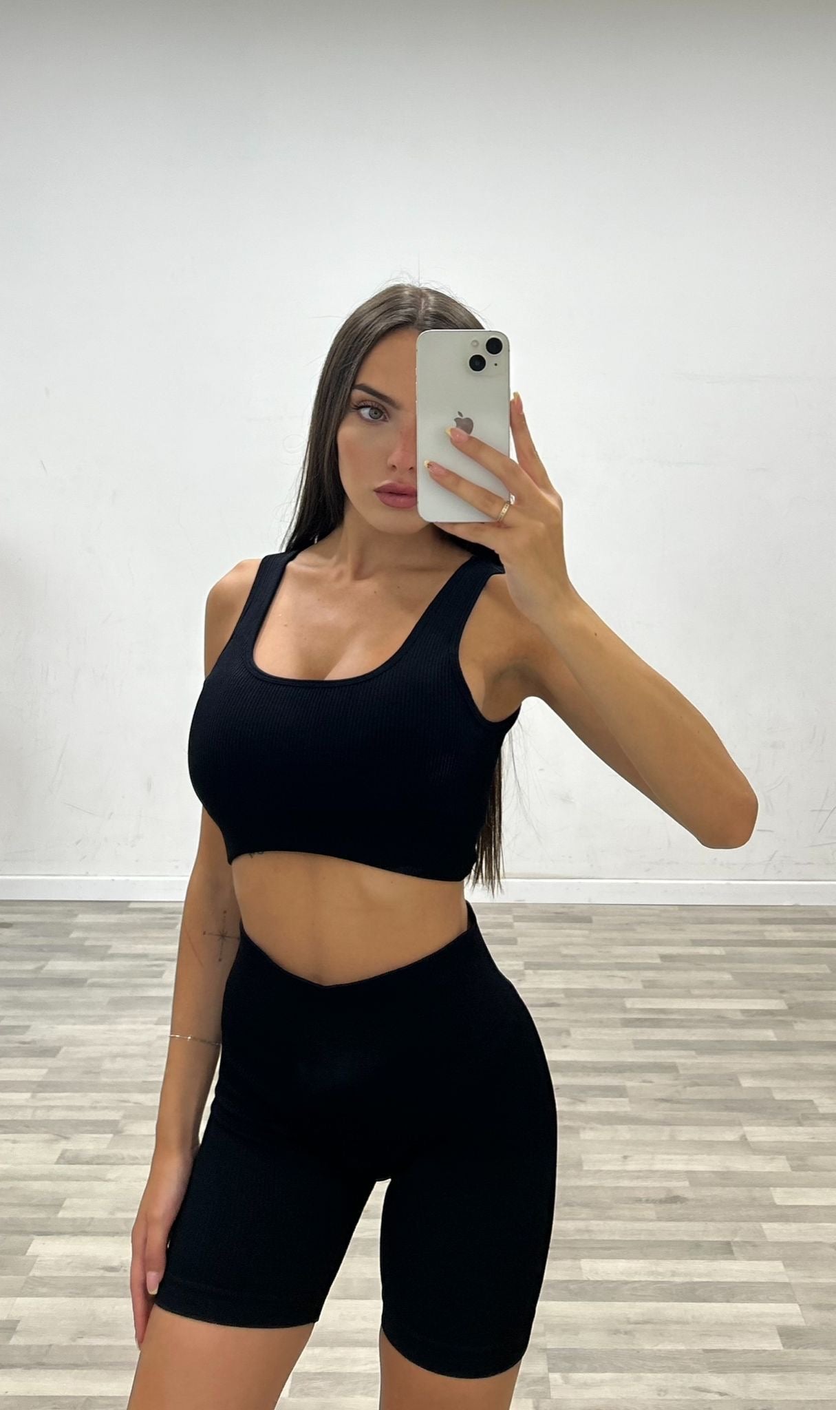 completo costine canotta e short