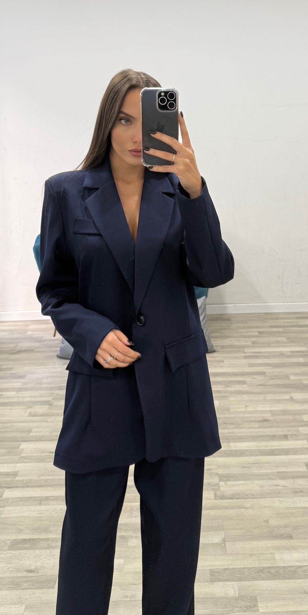 tailler con pantalone con piega