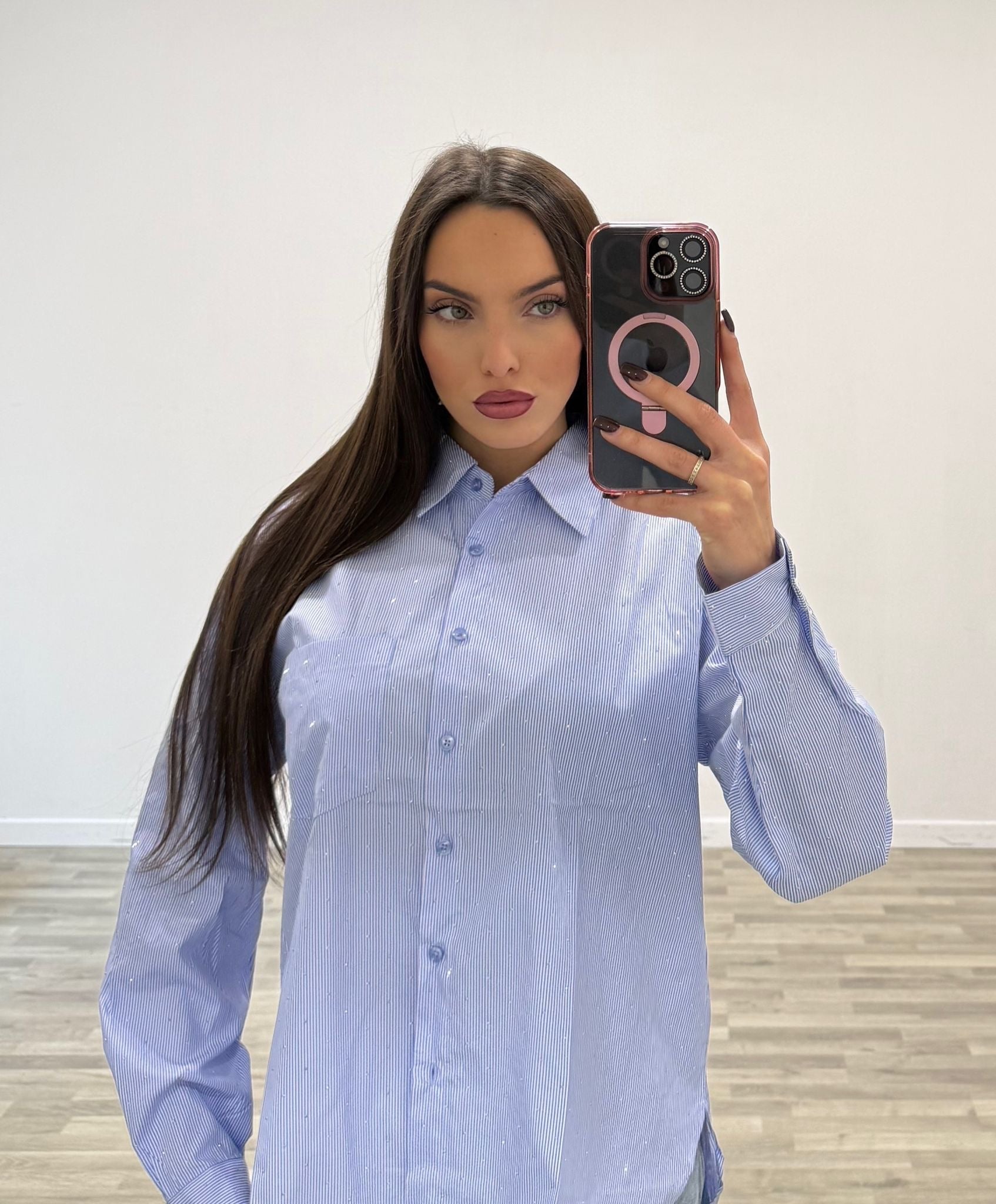 camicia rigata con brillantini