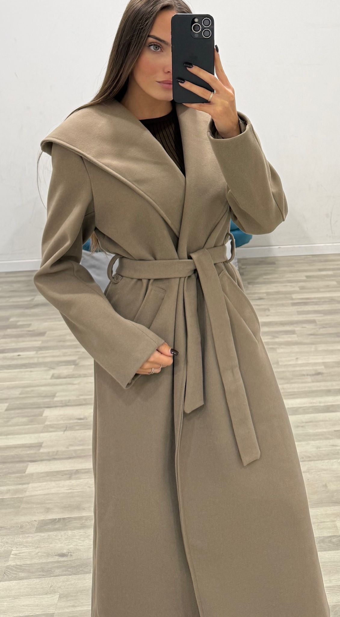 cappotto lungo con cappuccio
