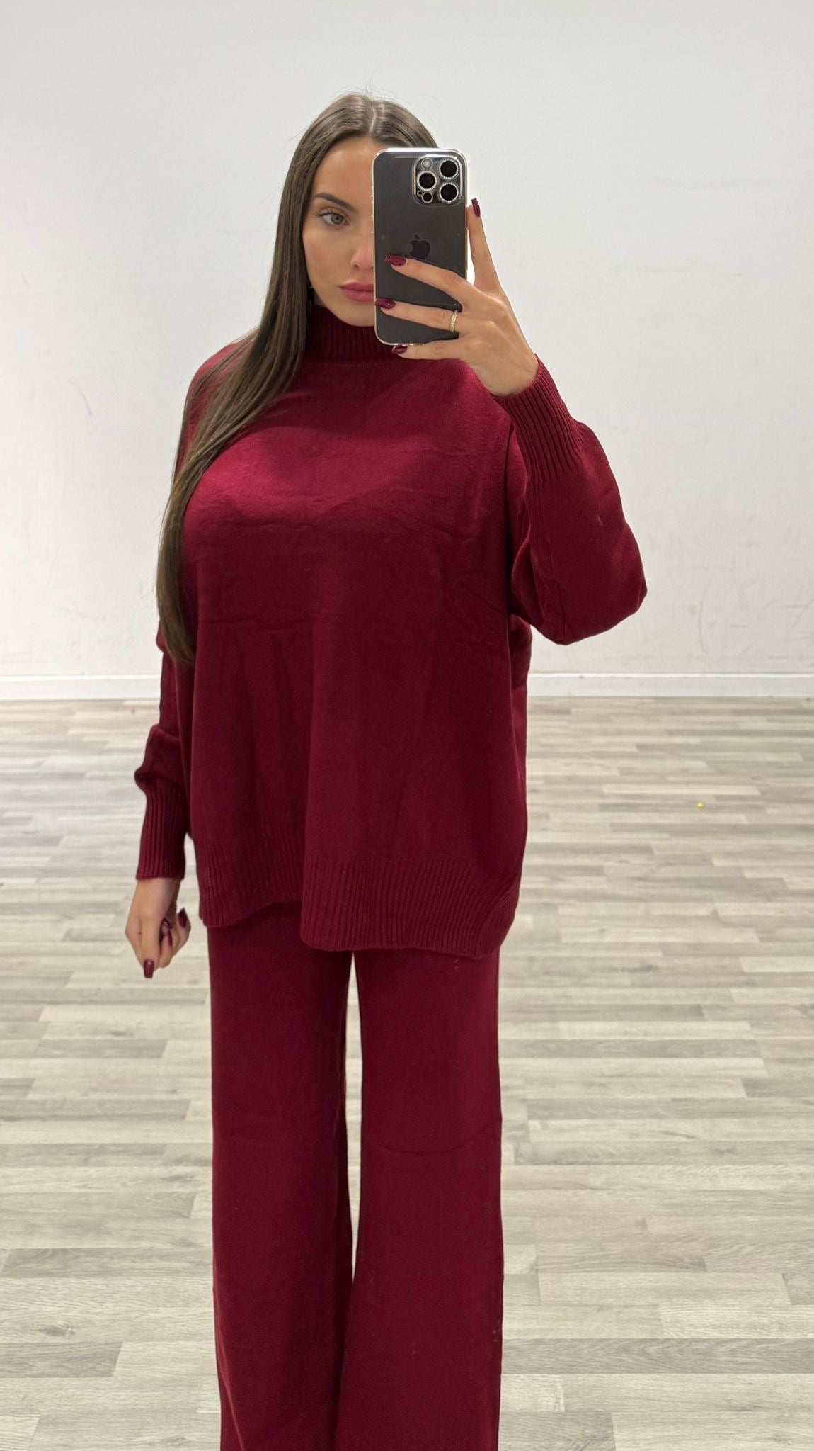 completo lana lupetto e pantalone