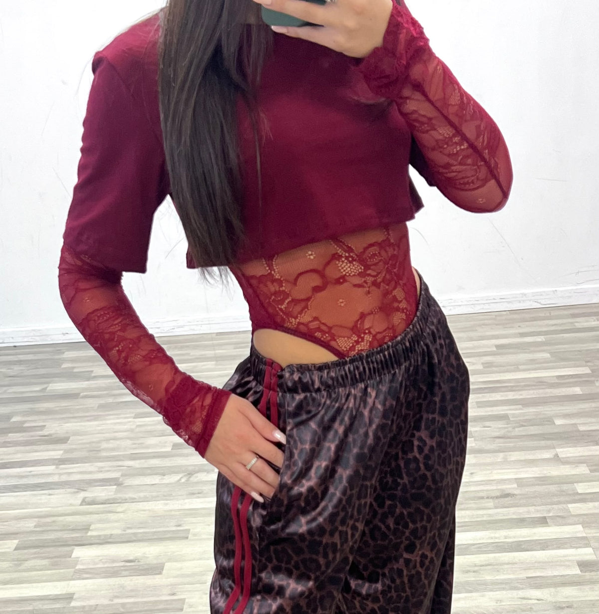 body con t-shirt manica in pizzo