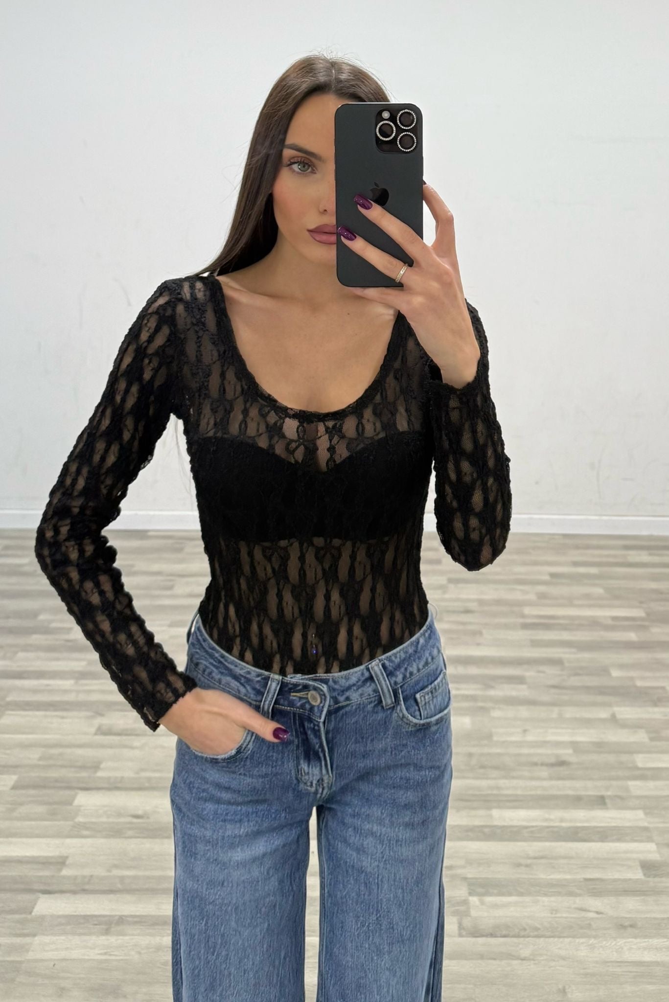 body in pizzo scollo madonna