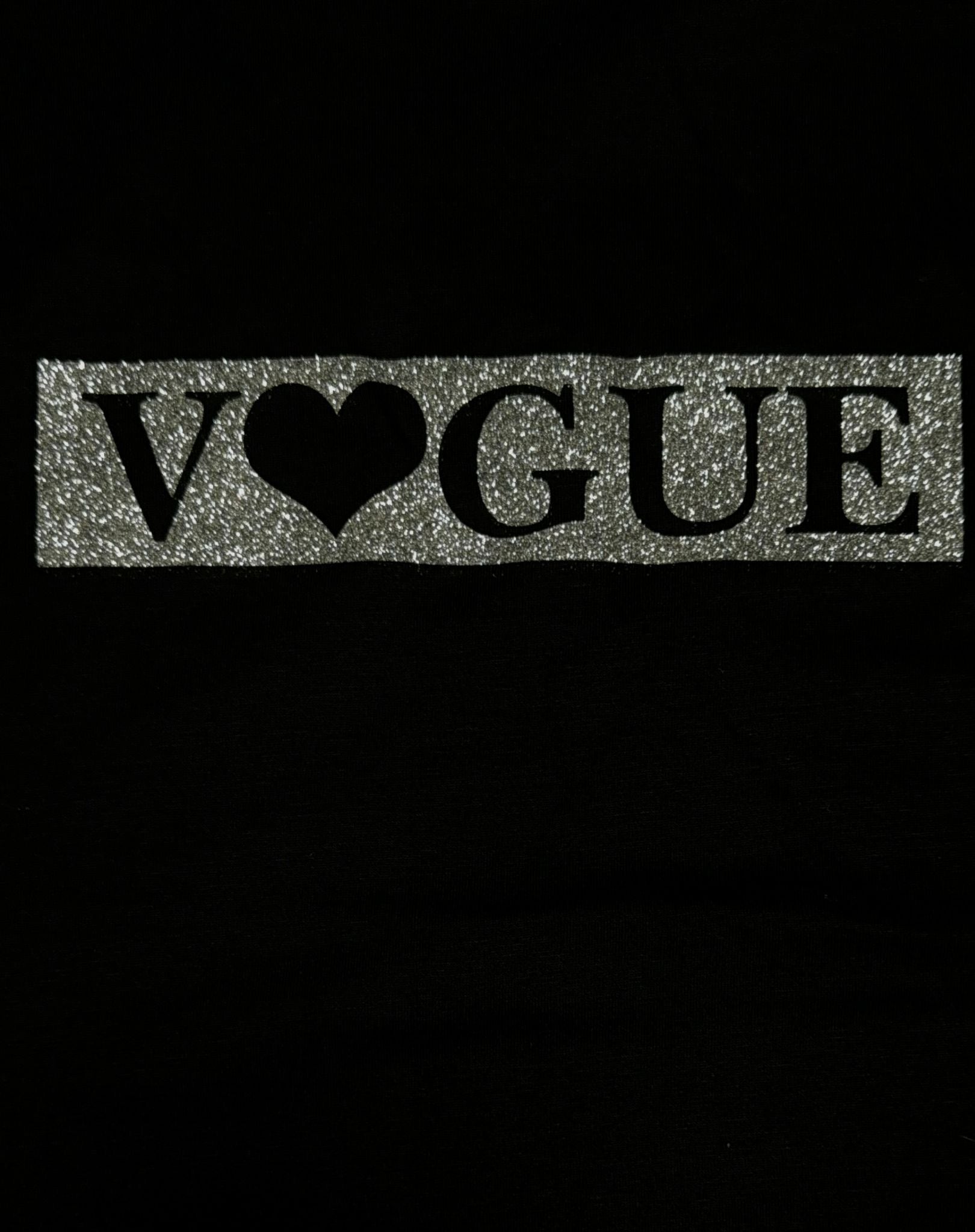 t-shirt vogue glitter